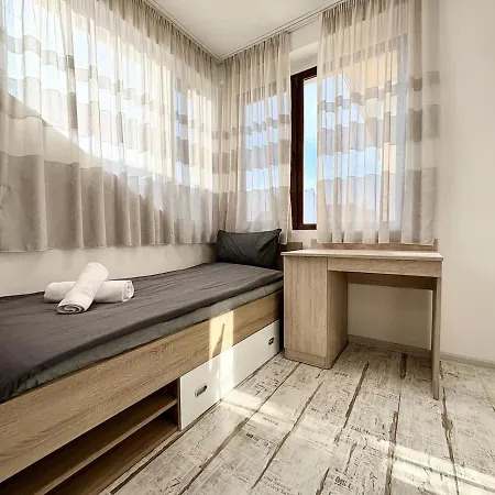 Red Square Residence * Várna